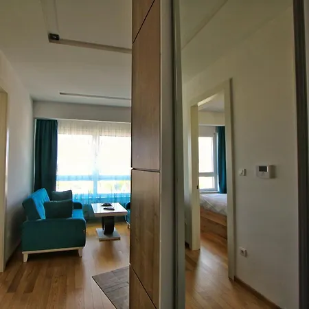Downtown Apartment *